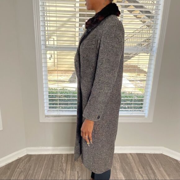 Cassidy Vintage Double Breasted Fur Collar Wool Coat - Picture 4 of 16